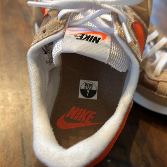 Nike Retro Kicks - Picture 3 of 5